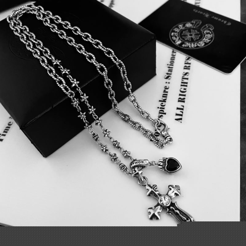 Ch**me He**ts necklaces